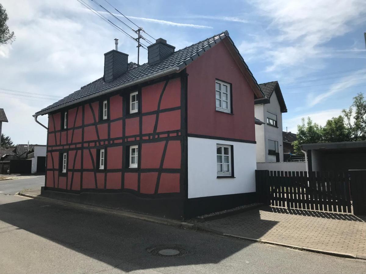 Ferienhaus Eifeldoemchen Bad Muenstereifel Exterior foto
